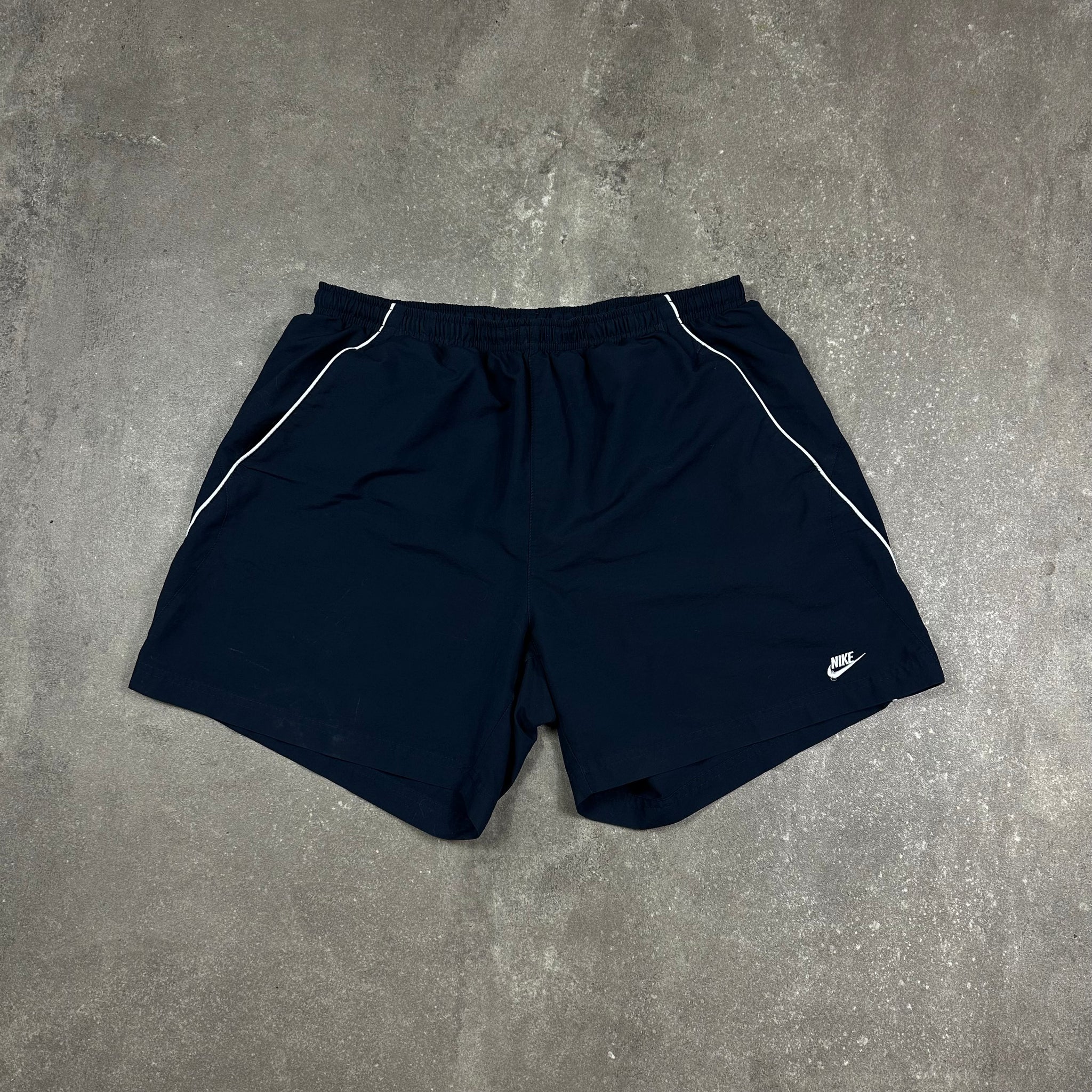 Vintage Nike Shorts (M-L)