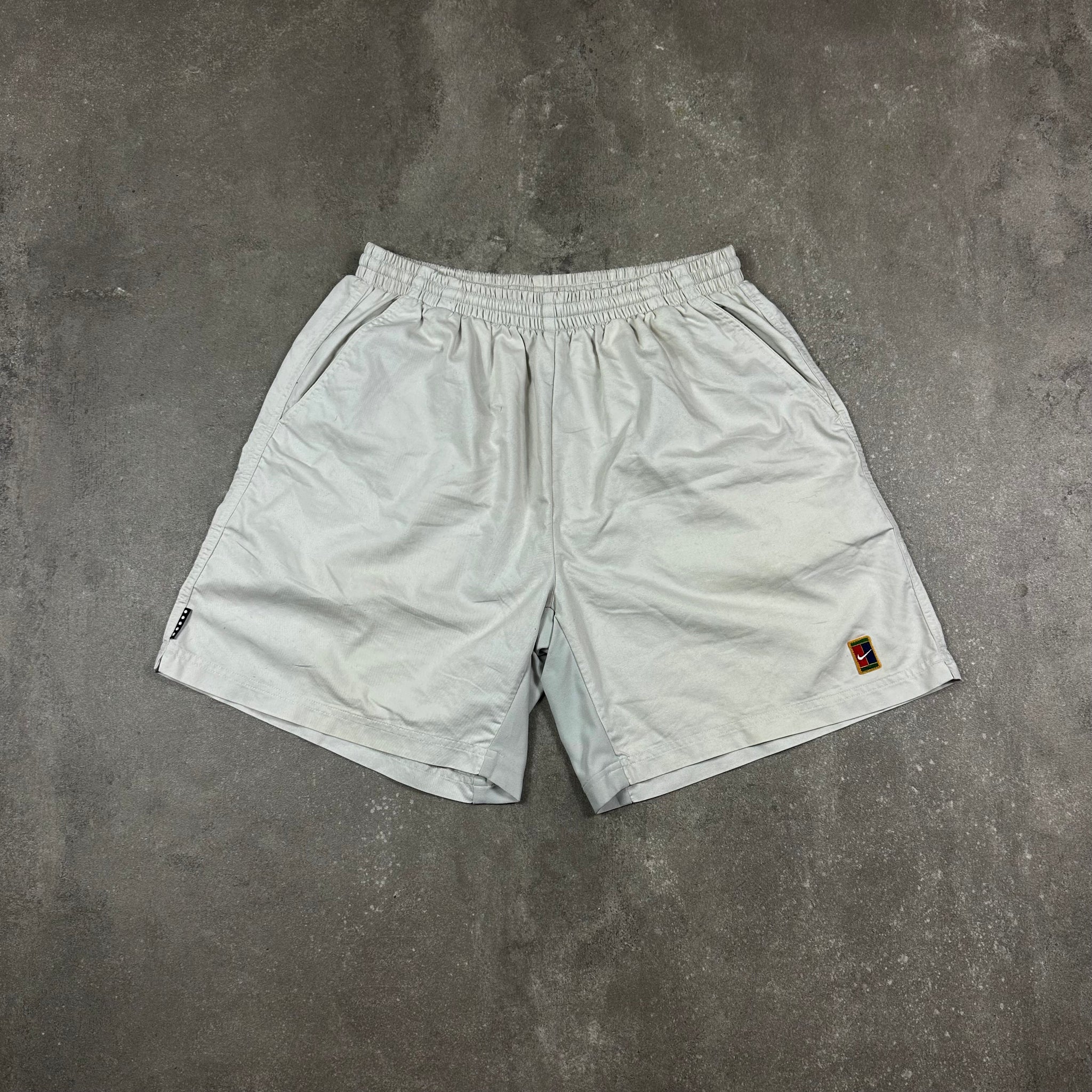 Vintage Nike Court Shorts (L)