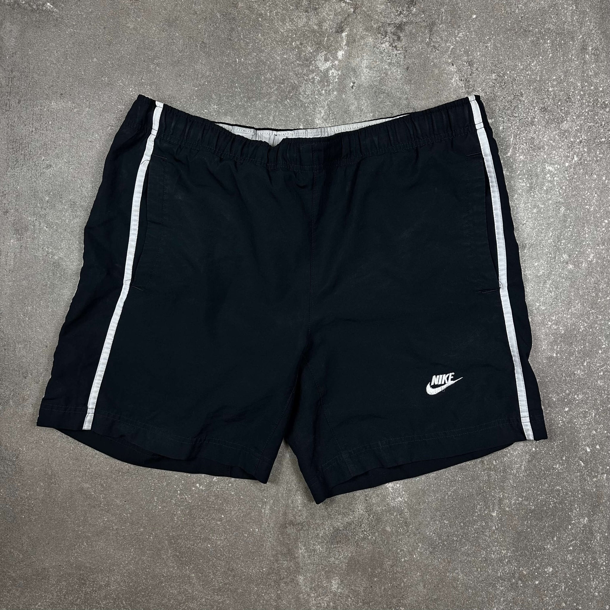 Vintage Nike Shorts (M)