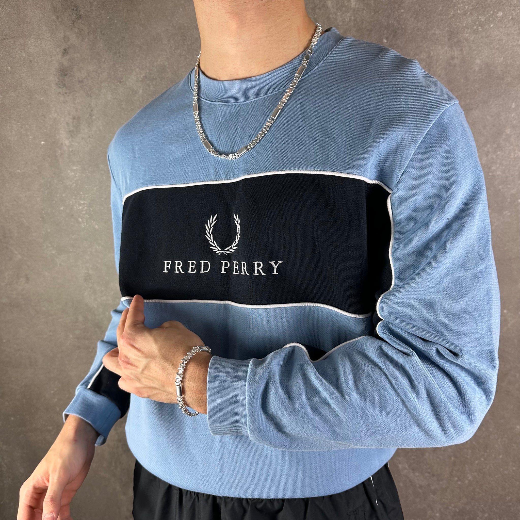 Fred Perry Sweater (L)