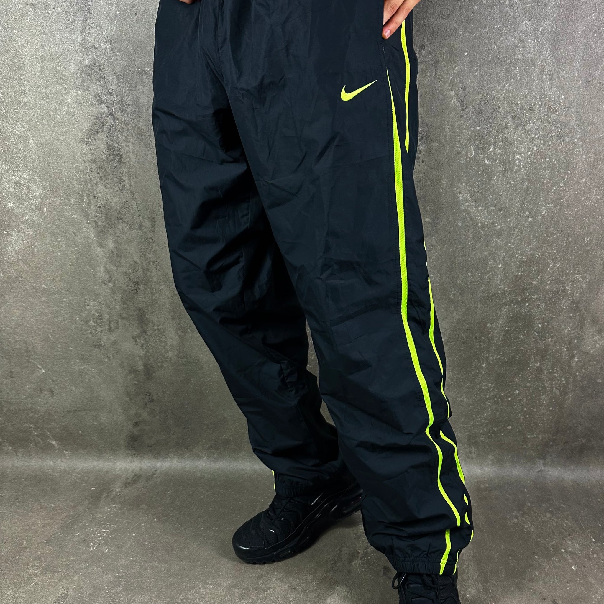 Vintage Nike Trackpants (XL)