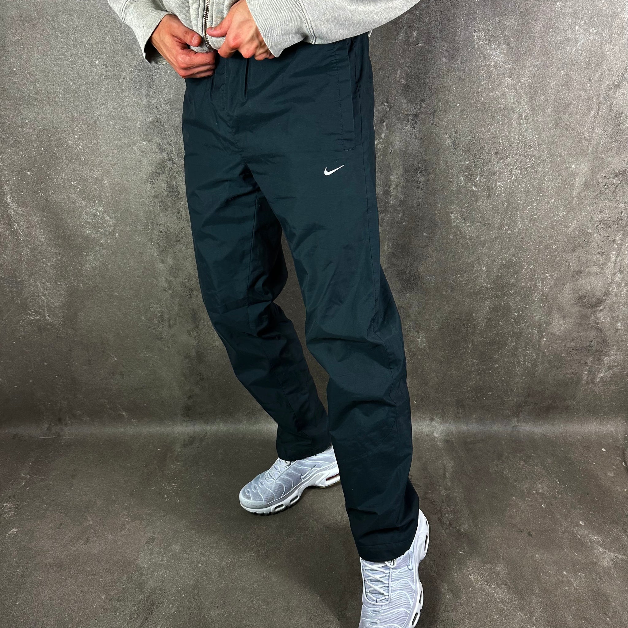 Vintage Nike Trackpants (M-L)